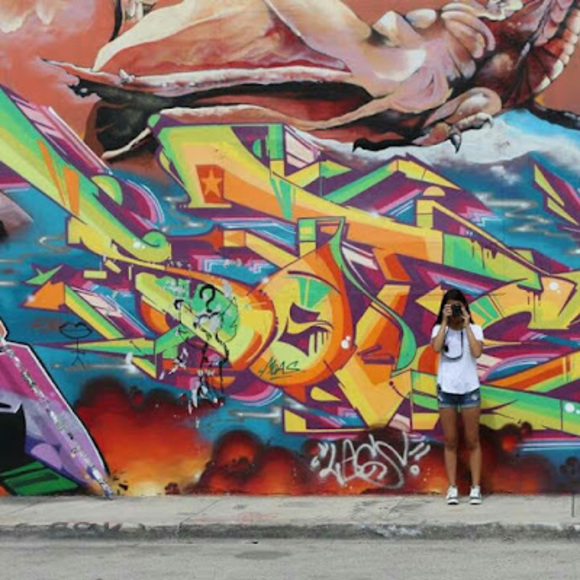 Meet your Posher, Gemma - Picture 1 of 1